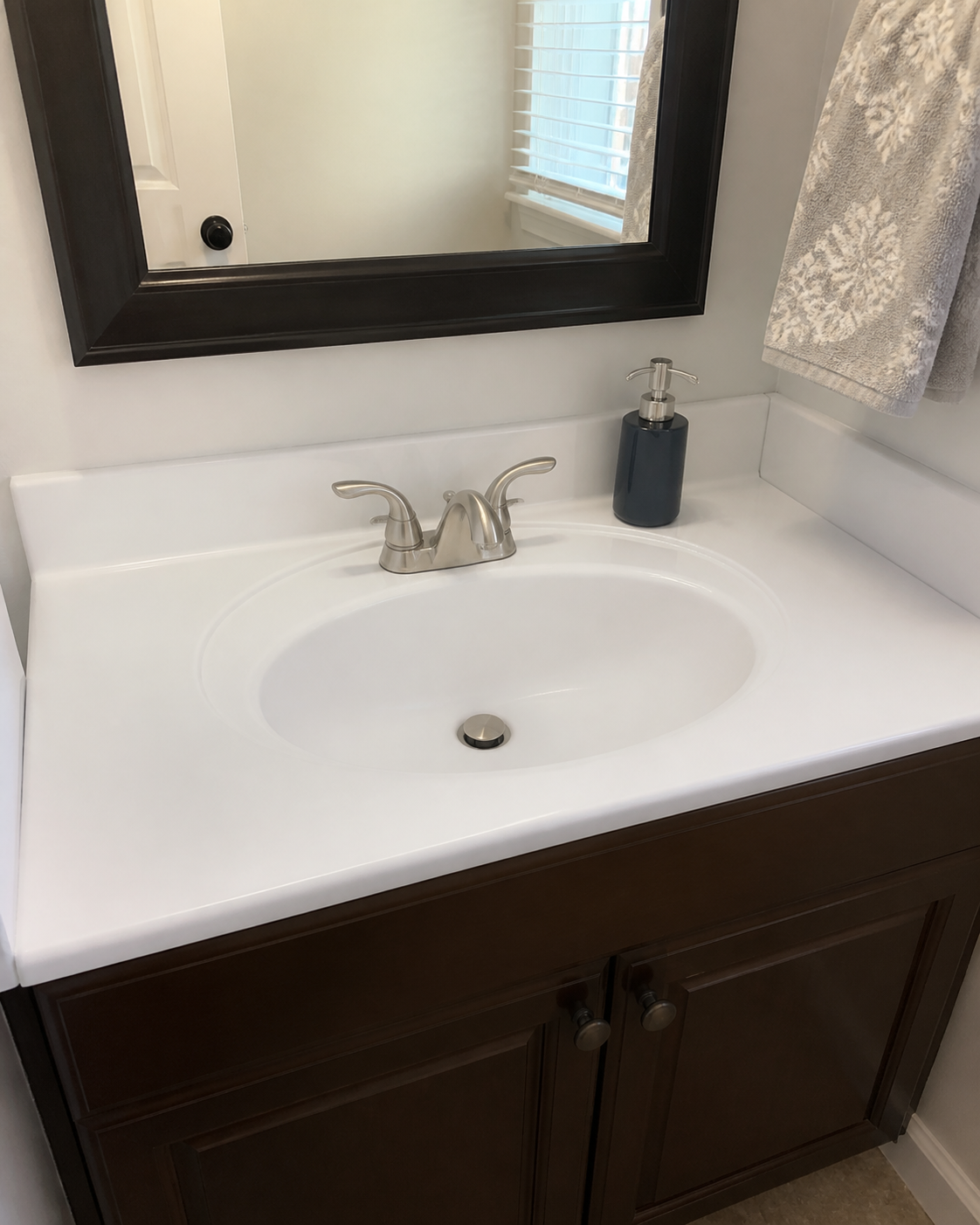 Sink Refinishing project by Renov8 Charlotte